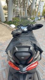 XMAX 125 ABS KEYLESS, Ophalen, Zo goed als nieuw