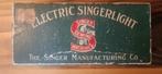 Electric Singerlight vintage naaimachine licht van  Singer, Ophalen of Verzenden