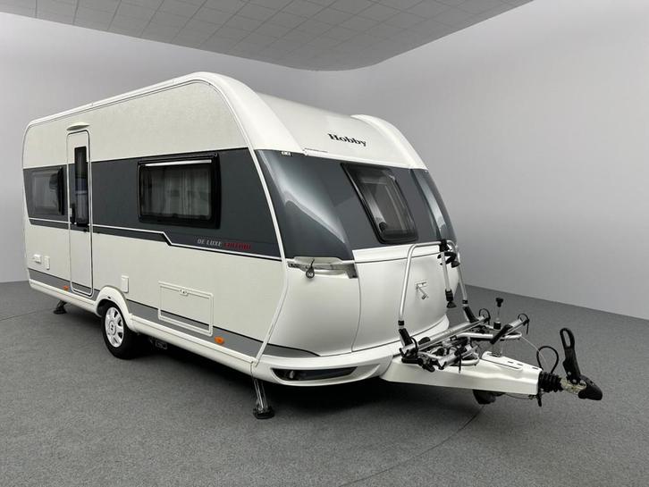 Hobby De Luxe 460 UFe, Caravans en Kamperen, Caravans, Bedrijf, tot en met 4, 1000 - 1250 kg, Rondzit, Hobby, Lengtebed, 4 tot 5 meter