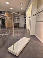 Kledingrek custommade, Ophalen