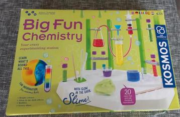 Big fun chemistry te koop (scheikundige proefjes) beschikbaar voor biedingen