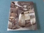 Van Tondeldoos tot Turbo - Historie en magie vd aansteker, Verzamelen, Ophalen of Verzenden, Nieuw, Aansteker