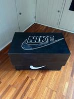 Nike opberg kist voor bijvoorbeeld schoenen, Minder dan 50 cm, Minder dan 50 cm, Zo goed als nieuw, Overige houtsoorten