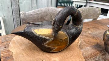 Vintage beeld van zwaan hout met messing / koper beschikbaar voor biedingen