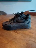 Yeezy, Sport en Fitness, Ophalen of Verzenden, Zo goed als nieuw, Schoenen