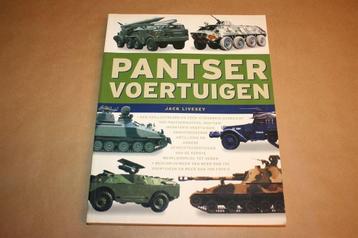 Groot boek - Pantservoertuigen !! beschikbaar voor biedingen
