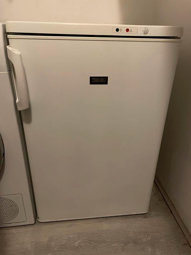Zanussi ZFT11101WA Vrieskast - 110L - Gebruikt, Witgoed en Apparatuur, Vriezers en Diepvrieskisten, Gebruikt, Vrijstaand, Vrieskast