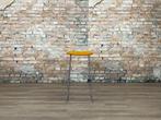 Cappellini Hi Pad Stool okergeel bij TheReSales, Ophalen, 60 tot 90 cm, Zo goed als nieuw, 1 kruk
