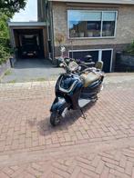 Retro scooter grande retro, Fietsen en Brommers, Snorfietsen en Snorscooters, Ophalen, Zo goed als nieuw, Benzine, Overige merken