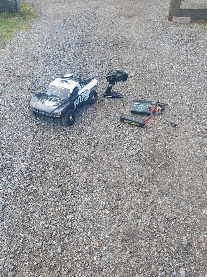 Traxxas slash 4x4 vxl, Hobby en Vrije tijd, Modelbouw | Radiografisch | Auto's, Zo goed als nieuw, Auto offroad, Ophalen