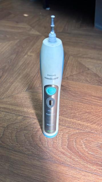 Philips Sonicare HX6950 Tandenborstel beschikbaar voor biedingen