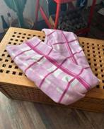 Heerlijke warme en zachte plaid in de kleur roze - geruit, Huis en Inrichting, Woonaccessoires | Plaids en Woondekens, Ophalen of Verzenden