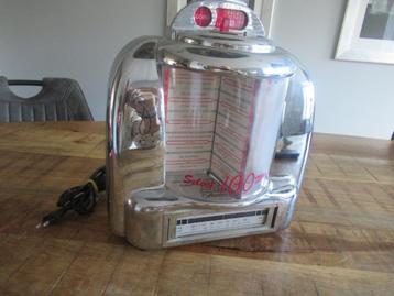 Vintage look Radio cassettespeler Jukebox tafelmodel beschikbaar voor biedingen