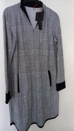 Plus basics sportieve jurk maar 46, Kleding | Dames, Grote Maten, Ophalen of Verzenden, Zo goed als nieuw, Zwart, Jurk