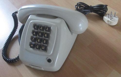 1 PTT telefoon uit 1979, Telecommunicatie, Vaste telefoons | Niet Draadloos, Gebruikt, Ophalen