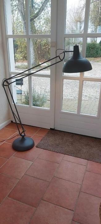 Vloerlamp Steinhauer grijs Mexlite dimbaar, Huis en Inrichting, Lampen | Vloerlampen, Zo goed als nieuw, 150 tot 200 cm, Ophalen