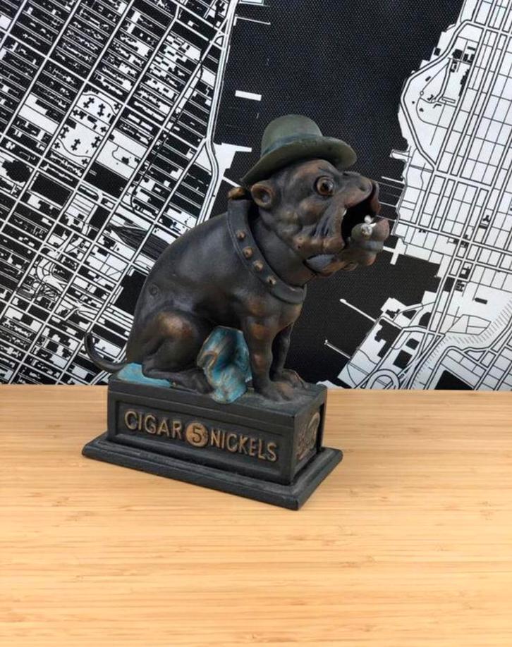 GRATIS VERZENDING Bulldog Spaarpot Ole Puffer Gietijzer, Antiek en Kunst, Antiek | Woonaccessoires, Ophalen of Verzenden