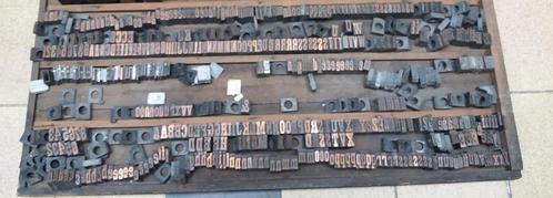drukletters metaal uit drukkerij - letterzetters, Antiek en Kunst, Curiosa en Brocante, Ophalen of Verzenden
