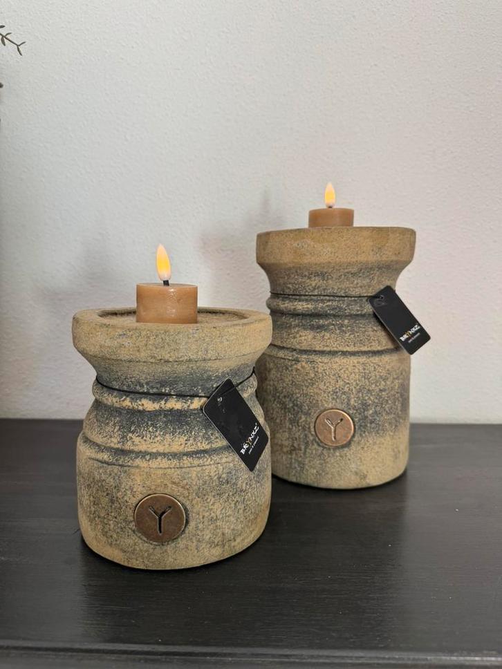 2 stuks BRYNXZ candleholder basic ancient earth, Huis en Inrichting, Woonaccessoires | Kandelaars en Kaarsen, Nieuw, Minder dan 25 cm