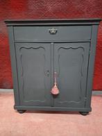 Oude biedermeier meidenkast, Ophalen