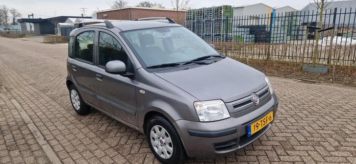 Fiat Panda 1.2 2012 Grijs airco nap rijd super !! Nette auto, Auto's, Fiat, Bedrijf, Panda, ABS, Airbags, Airconditioning, Boordcomputer
