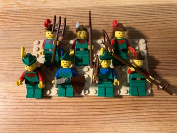 Lego forest men minifigs beschikbaar voor biedingen