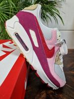 Nike Air Max 90 "Valentine's Day" maat 37,5, Kleding | Dames, Schoenen, Nike, Ophalen of Verzenden, Nike, Nike