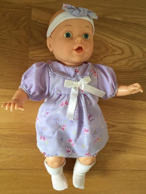 Baby pop 37 cm, Kinderen en Baby's, Speelgoed | Poppen, Zo goed als nieuw, Babypop, Ophalen of Verzenden