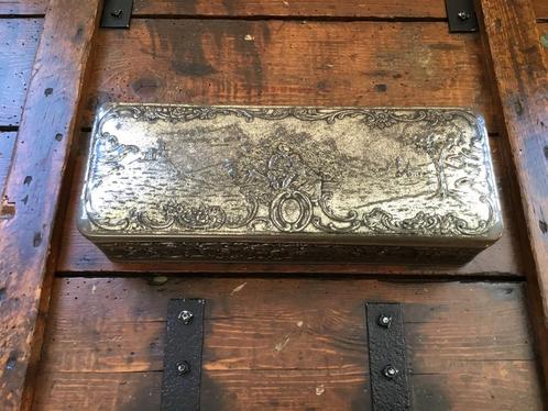 Heel oud peperkoek blik van DBF., Verzamelen, Blikken, Gebruikt, Overige, Overige merken, Ophalen of Verzenden