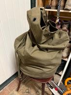 Plunjebaal leger met inhoud, Verzamelen, Ophalen, Landmacht, Nederland, Kleding of Schoenen