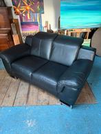 Zwarte bank, Huis en Inrichting, Banken | Bankstellen, Ophalen, Gebruikt, Tweepersoons, Rechte bank