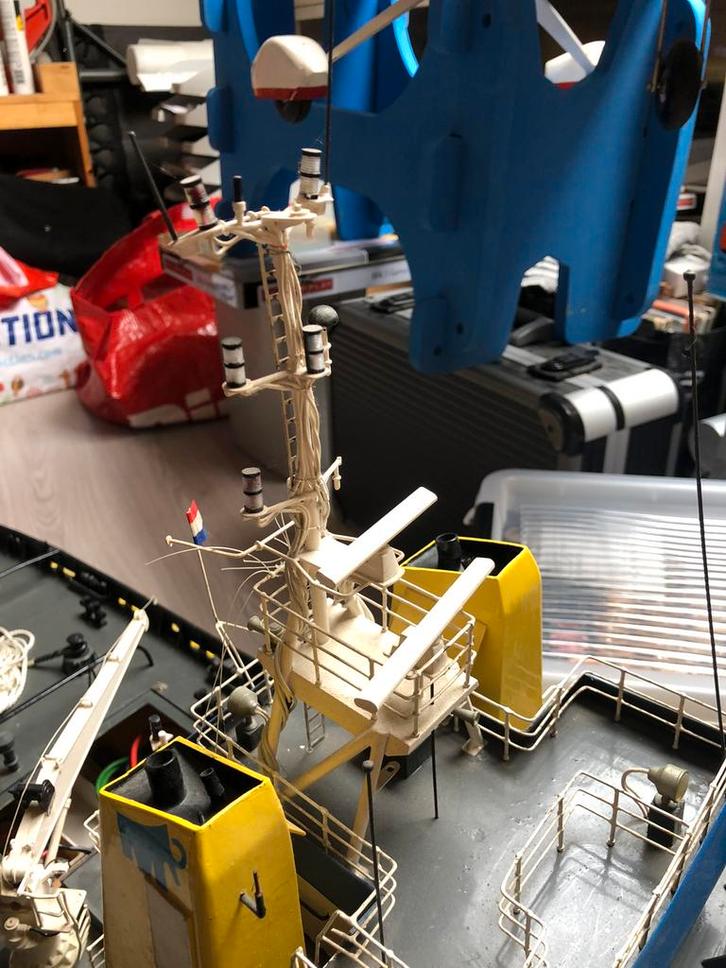 Prachtige zeesleper Happy Hunter, Hobby en Vrije tijd, Modelbouw | Boten en Schepen, Gebruikt, Ophalen