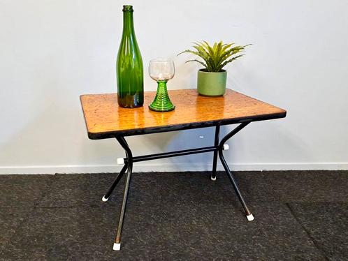 Vintage tafeltje jaren 50/60 retro table metal wood, Huis en Inrichting, Tafels | Bijzettafels, Gebruikt, Rechthoekig, Metaal of Aluminium