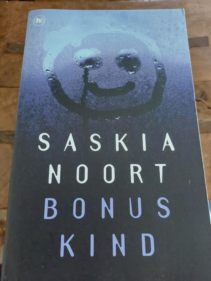 Saskia Noort - Bonuskind, Boeken, Thrillers, Gelezen, Nederland, Ophalen of Verzenden