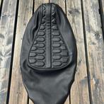 Zadelhoes Piaggio Zip audi rs custom buddydek, Piaggio, Info@jynkx.com, Jynkx, Nieuw