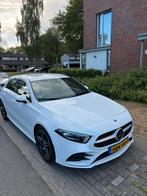 Mercedes A250 AMG Line • APK 06/2027 • Extra velgen, Auto's, Automaat, Zwart, 4 cilinders, Alcantara