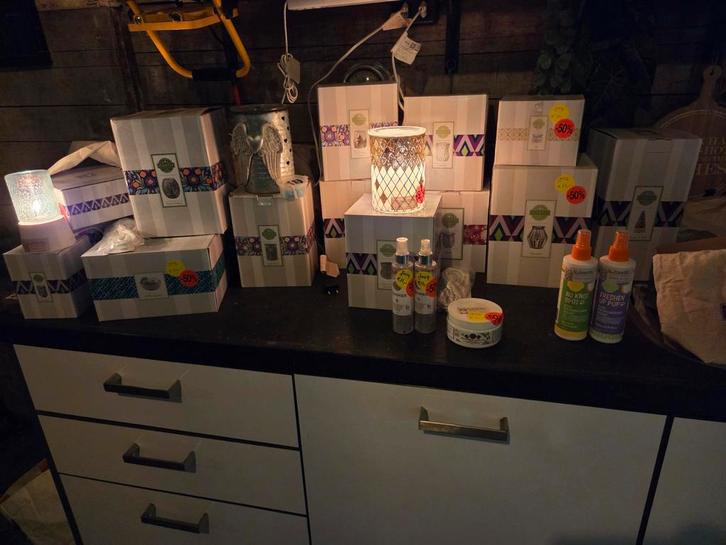 Scentsy Waxwarmers & Geurartikelen - Partij!, Huis en Inrichting, Woonaccessoires | Kandelaars en Kaarsen, Zo goed als nieuw, Kandelaar