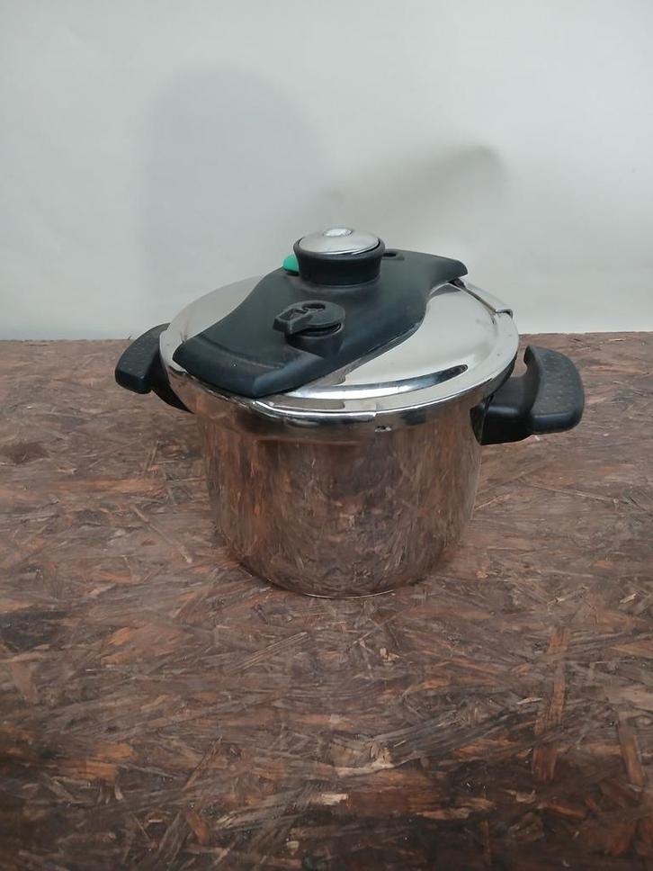 RVS Snelkookpan - 21cm diameter, 18cm hoog, Huis en Inrichting, Keuken | Potten en Pannen, Ophalen of Verzenden