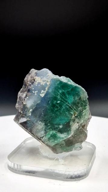 Exceptional Green and Blue Fluorite  beschikbaar voor biedingen