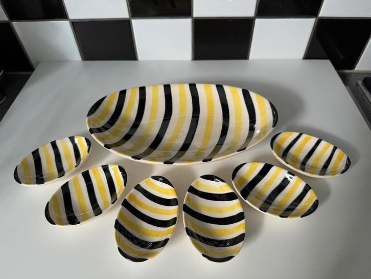 Flora Gouda Pindaset Lion-4 nr.198, vintage fifties sixties, Antiek en Kunst, Antiek | Servies compleet, Ophalen of Verzenden