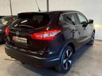Nissan Qashqai 1.2 N-Connecta Navi|360Camera|Trekhaak|Cruise, Voorwielaandrijving, Stof, Gebruikt, Zwart