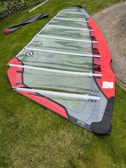Neil Pryde V8 7.0 zeil te koop!, Watersport en Boten, Windsurfen, Zo goed als nieuw, Zeil, Minder dan 250 cm, Met draagtas, 5 tot 7 m²