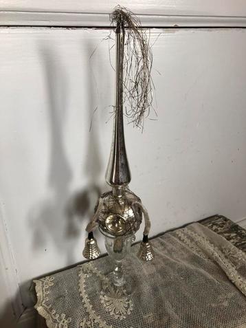 Oude bellen piek met tinsel/deukpiek beschikbaar voor biedingen