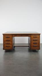 Groot antiek bureau/ partner desk in Engelse stijl, Huis en Inrichting, Bureaus, Ophalen, Gebruikt, ., .