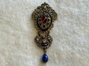 Vintage broche, Sphinx? Florenza? beschikbaar voor biedingen