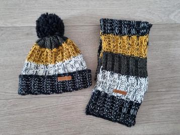Tumble n dry muts en sjaal zgan
 beschikbaar voor biedingen