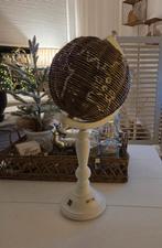 Zgan  riviera maison  rattan wereldbol, Huis en Inrichting, Woonaccessoires | Overige, Ophalen of Verzenden, Zo goed als nieuw