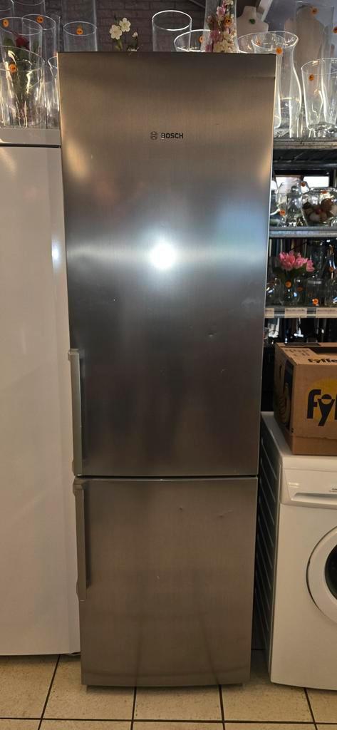 Bosch XXL koelvriescombinatie met garantie, Witgoed en Apparatuur, Koelkasten en IJskasten, Zo goed als nieuw, Met aparte vriezer