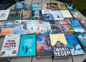 Leuke Vakantieboeken - Bijna Nieuw! beschikbaar voor biedingen