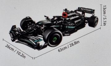 Mercedes AMG F1 Compatible Technologie 1:8 beschikbaar voor biedingen